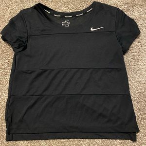 Nike top